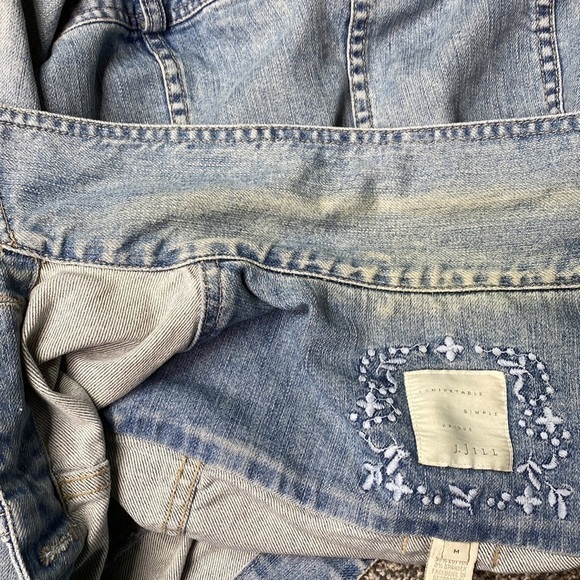 J.Jill Light Wash Denim Jacket Size Medium - Picture 5 of 6